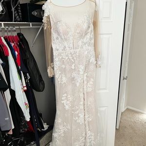 Wedding dress